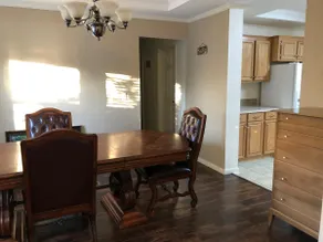 Beautiful 3 bedroom home with fire place - Image 2