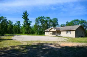 Hideaway Lodge: Little Bear Lodge 4bd/6bth slps 18 - Image 3