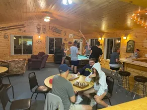 Hideaway Lodge: Little Bear Lodge 4bd/6bth slps 18 - Image 2
