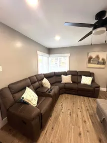 Salmon Goldbug Cottage, hot tub sleeps 8 - Image 4