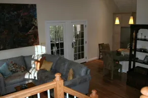 Contemporary colonial cottage, close to dwntown Rockville and metro, accessible. - Image 4