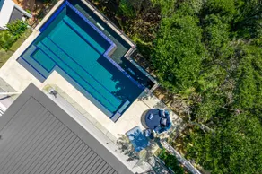 Wave Hill & Pool House. Two homes. One property. - Image 5