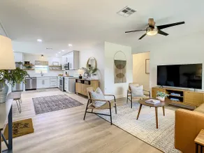Cypress Inn - Modern home close to Siesta Key - Image 2