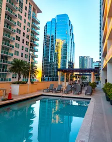 Pool View 2Bedroom Lux Brickell - Image 2