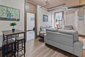 Perfect Blend of Convenience & Comfort in the heart of Syracuse NY - Image 3