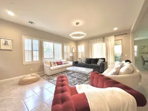 High-end furniture 5 Bedroon 4.5 bathroom home - Image 3