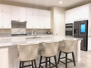 High-end furniture 5 Bedroon 4.5 bathroom home - Image 5