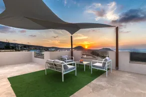 3 Bedroom Villa with Stunning Sea View & Private Parking - Image 3