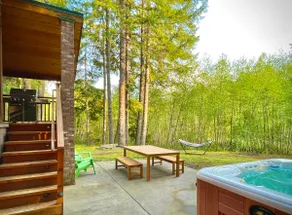 River-Walk Cabin - near Mount Rainier National Park - Image 3