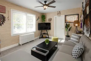 Peaceful and quiet 2 BR apartment with a deck - Image 3