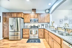 Luxe Private Vancouver Getaway Near DT & Portland! - Image 3