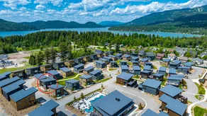 40 min to Glacier Park, 15 min walk to town/lake - Image 4