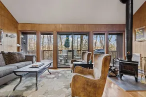 Pet/Family Friendly, Hot Tub, Fireplace, Game Room - Image 2