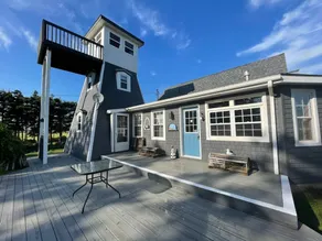 Abbey’s Lighthouse Cottage 8-10 License 4012442 - Image 2