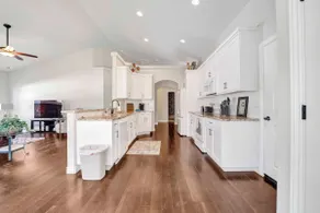 Clean, Cozy home near St. Luke's - Image 5