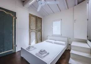 Country House with heated pool near the center - Image 4