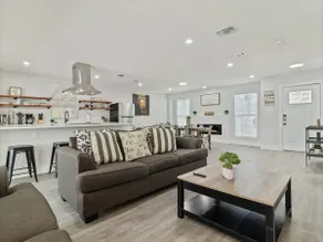WeWelcome you to our 1 Bed 1 Bath Studio Unit B - Image 2