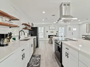 WeWelcome you to our 1 Bed 1 Bath Studio Unit B - Image 5