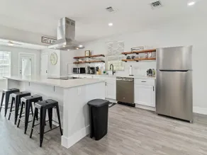 WeWelcome you to our 1 Bed 1 Bath Studio Unit B - Image 4