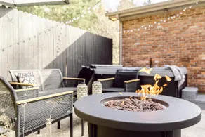 Eclectic Getaway with Hot tub and Hiking Trails - Image 4