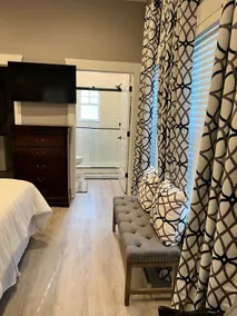 Flat in Downtown Fountain Inn - Image 4