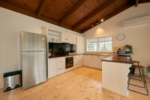 Bills Place - Image 3