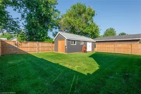 Great location for your every need in North Bay! - Image 5