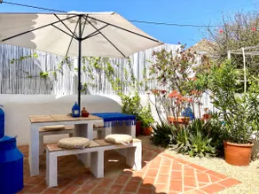 Village House/Vila Primaveira - Image 5