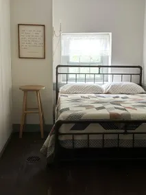 1700’s historic waterfront cottage - Image 2