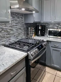 Delightful 3-bedroom home with luxury kitchen - Image 3