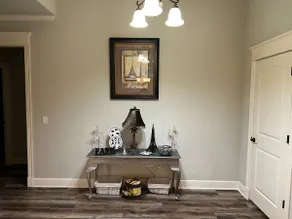 3 bedroom 2 bath Townhome Approximaley 2000 sq ft. - Image 4