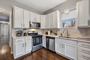 Vibrant 3BR Chicago Apt. near U of Chicago - Image 4
