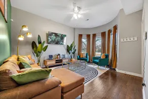 Vibrant 3BR Chicago Apt. near U of Chicago - Image 3