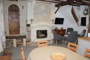 Renaissance cottage - Image 5