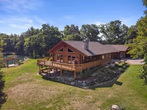 5 bed/3 bath cabin SE WI 1hr fr Chicago! Sleeps 16 - Image 2
