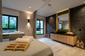 Liberdade Neighborhood - Beautiful Studio 200m from the subway - Image 5