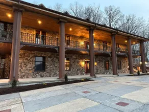 5BR Bristol Estate • Game Room • 8 Min to Casino - Image 4