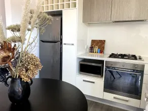 Condo Moments to Elwood Beach and Village - Image 2
