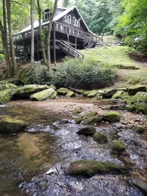 Highlands Creekside Cottage - Image 3