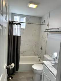 Newly 5 Star 3 Beds 1 Bath ideal Short term rental - Image 5