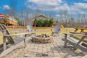Mountain Retreat • Hot Tub & Fireplace - Image 3