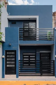 Beautiful houses ~1 to 5 minutes from downtown. - Image 2