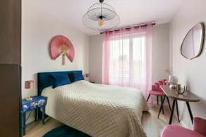 Stylish air-conditioned 2-bedroom apartment, terrace & pool table - Image 5