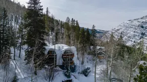 Vail Dome | Hot Tub + Skier Parking + Sleeps 10 - Image 3