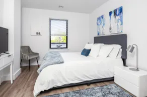 Glam! | 2BR apt | Free Parking! | 30 min to NYC! - Image 3