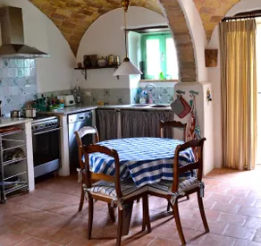 Detached Villa with pool - Image 5