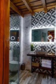Sanchez Apartments, Apartment 6 - Image 2