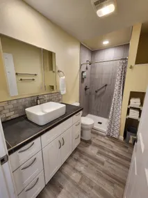 Park Place Cottage 1 Bed 1 Bath- Pet Friendly - Image 4