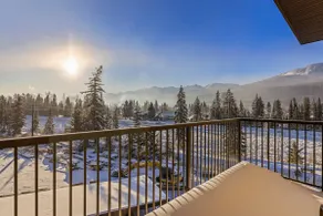 Mountain & River View | 3BR Penthouse in Golden - Image 5
