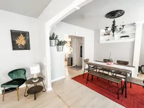 Reclaimed Historic Home 1min to Downtown-Sleeps 7! - Image 5
